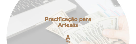 Banner Precificação para Artesãs com fundo com Computador e Cédulas