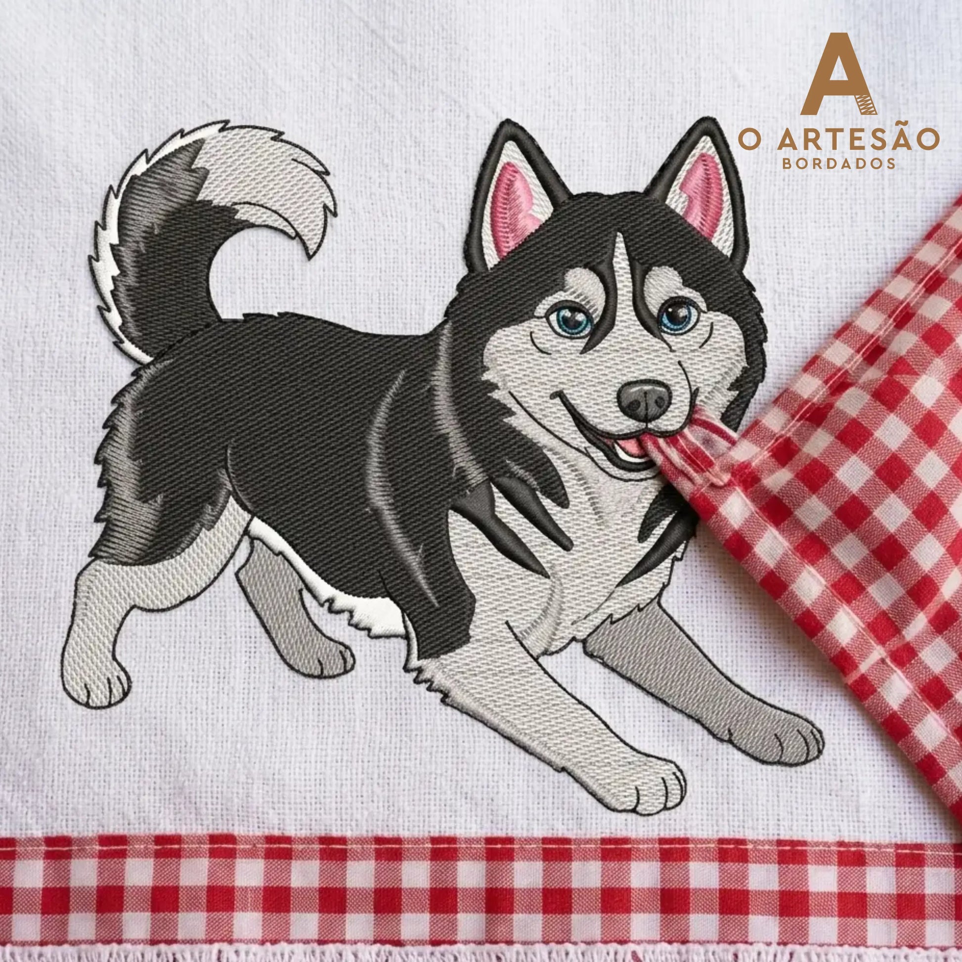 Matriz de Bordado Husky Brincalhão Puxando Pano de Prato